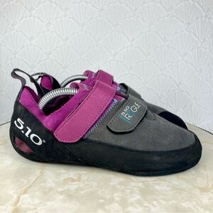 Five Ten 5.10 Shoes Womens 7.5 Purple Gray Rogue VCS Climbing Strap On Sneakers
